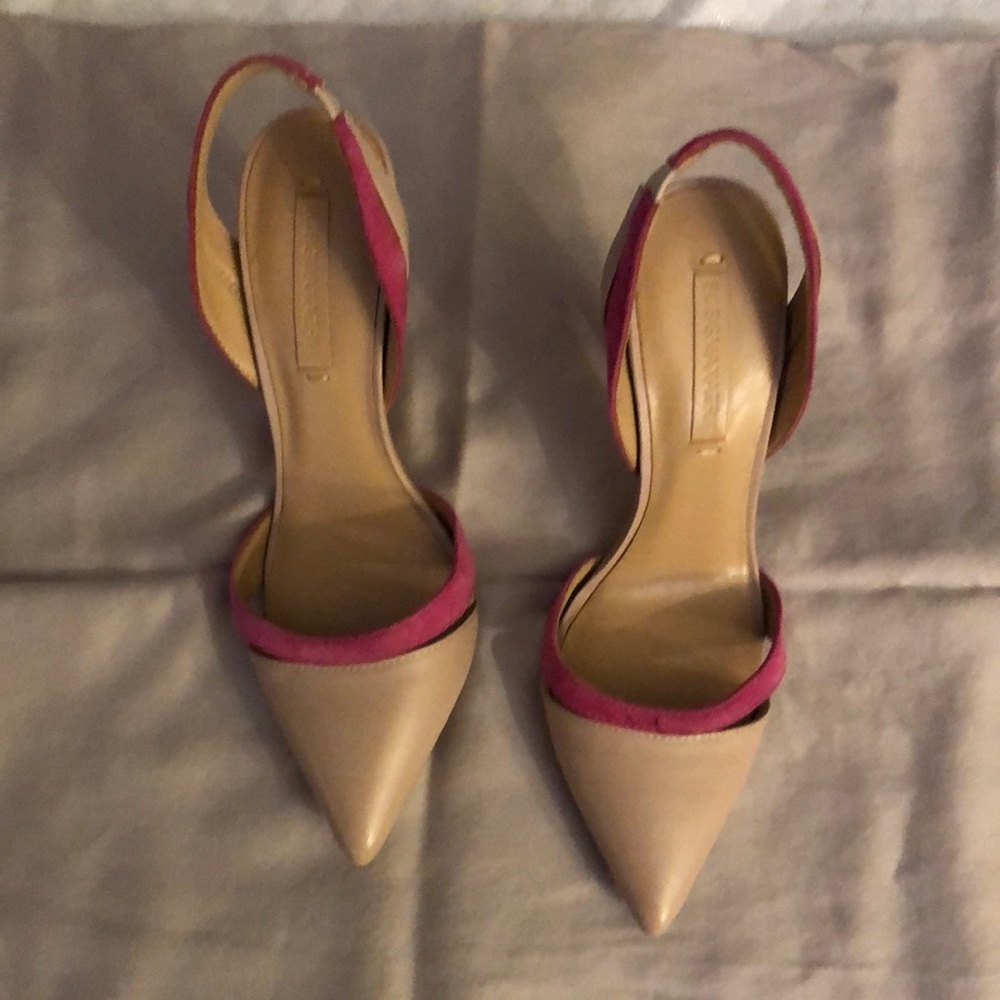 Suede and leather strap pumps